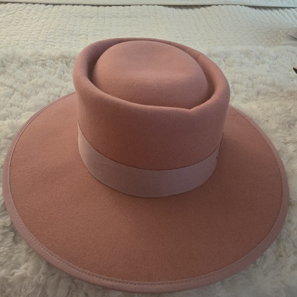 Dressed in Lala Elegant Pink Hat - Picture 4 of 4